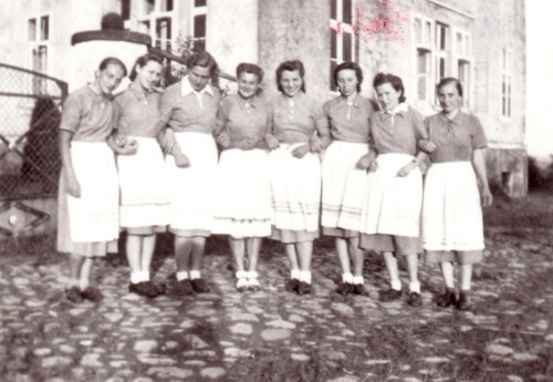 Die Arbeitsmaiden des RAD (Reichsarbeitsdienst)