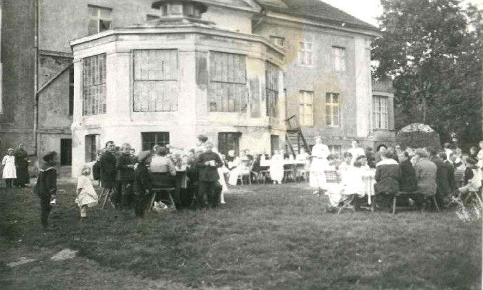 Gutshaus mit Wintergarten (ca. 1941)