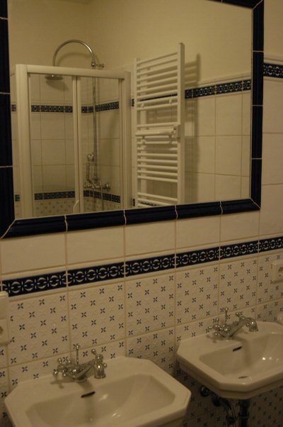 Bad, Wohnung 1
